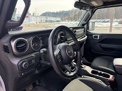 Used 2023 Jeep Wrangler Unlimited w/ Cold Weather Group image 12