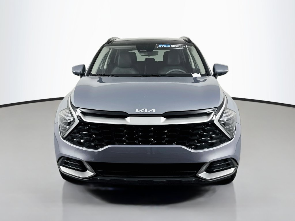 Used 2025 Kia Sportage EX w/ Premium Package FWD image 2