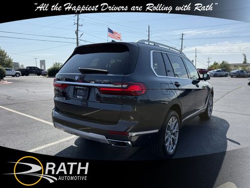 Used 2021 BMW X7 xDrive40i w/ Cold Weather Package image 9
