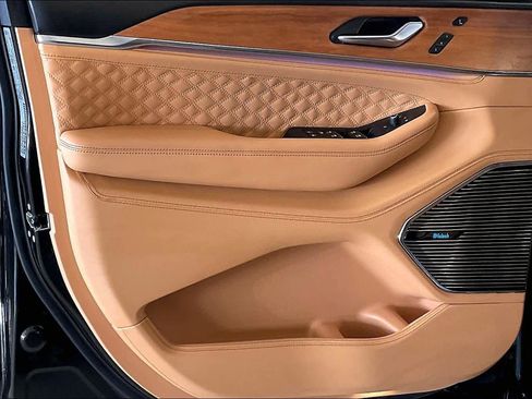 Used 2025 Jeep Grand Cherokee Summit image 20