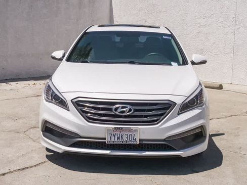 Used 2017 Hyundai Sonata Limited w/ Tech Package 03 FWD image 2