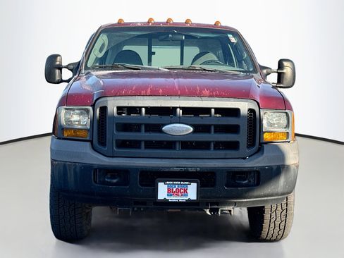Used 2005 Ford F250 XL image 2