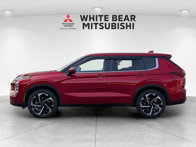Used 2022 Mitsubishi Outlander ES AWD/4WD image 3