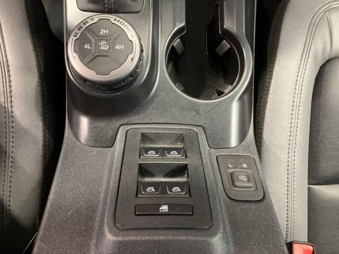 Used 2024 Ford Bronco Big Bend image 15