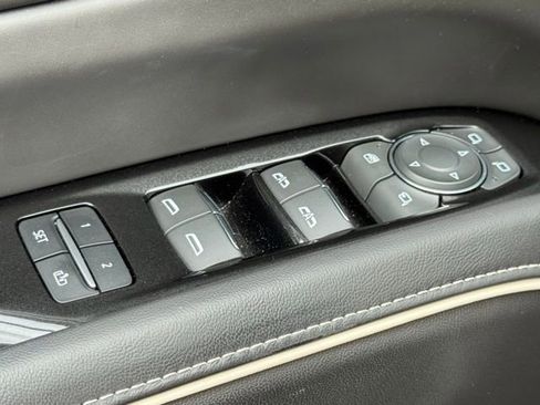 Certified 2023 Cadillac Escalade Premium Luxury Platinum image 15