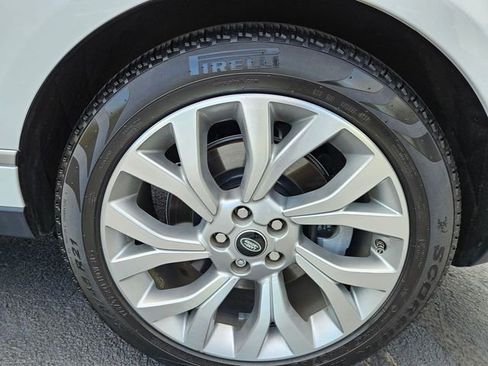 Used 2019 Land Rover Range Rover HSE AWD/4WD image 22