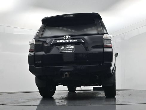 Used 2021 Toyota 4Runner SR5 Premium w/ Moonroof Package AWD/4WD image 53