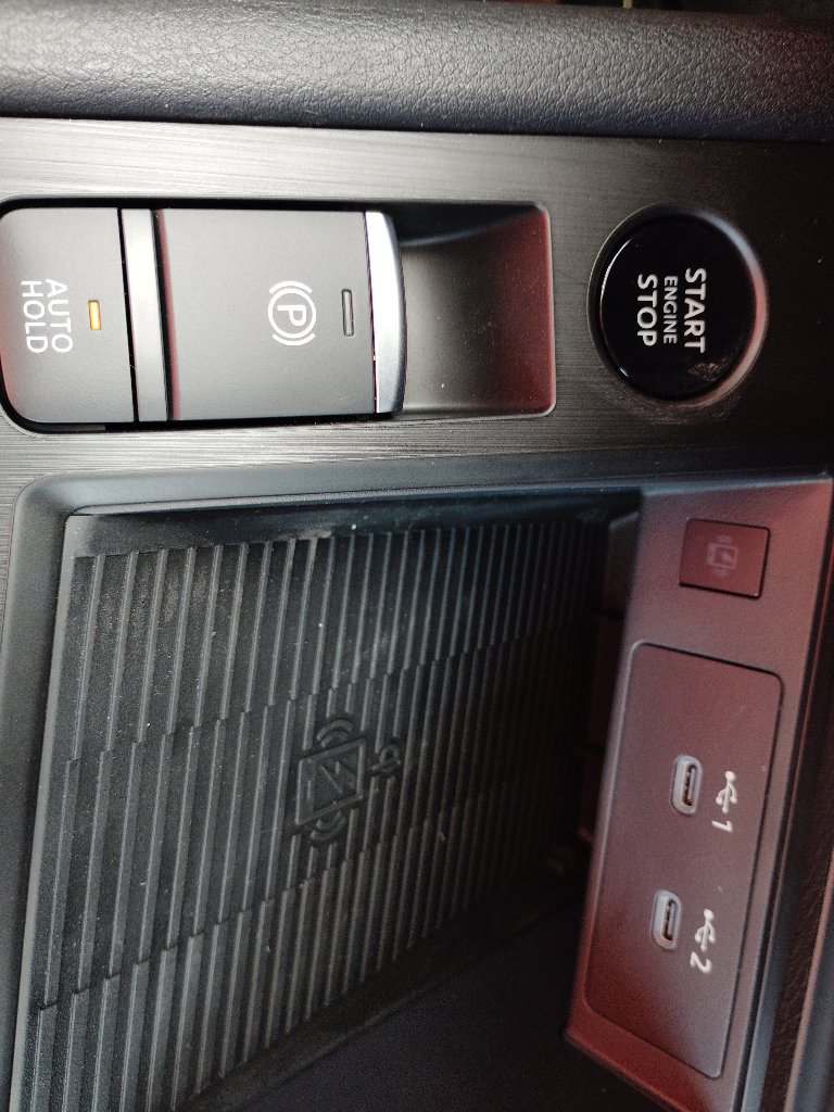 Used 2026 Nissan Kicks SV w/ SV Premium Package FWD image 19