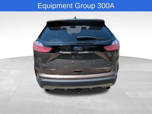 Used 2019 Ford Edge Titanium w/ Class II Trailer Tow Package AWD/4WD image 4
