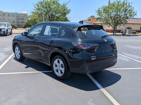 Used 2025 Honda HR-V LX image 5