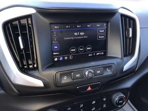 Used 2020 GMC Terrain SLE image 16