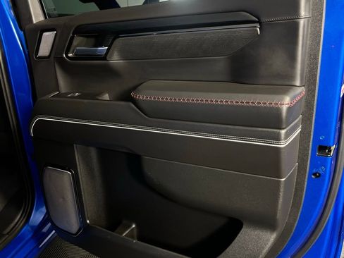 Used 2023 GMC Sierra 1500 AT4X image 30