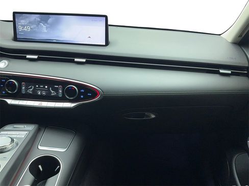 Used 2023 Genesis GV70 2.5T w/ Advanced Package image 18