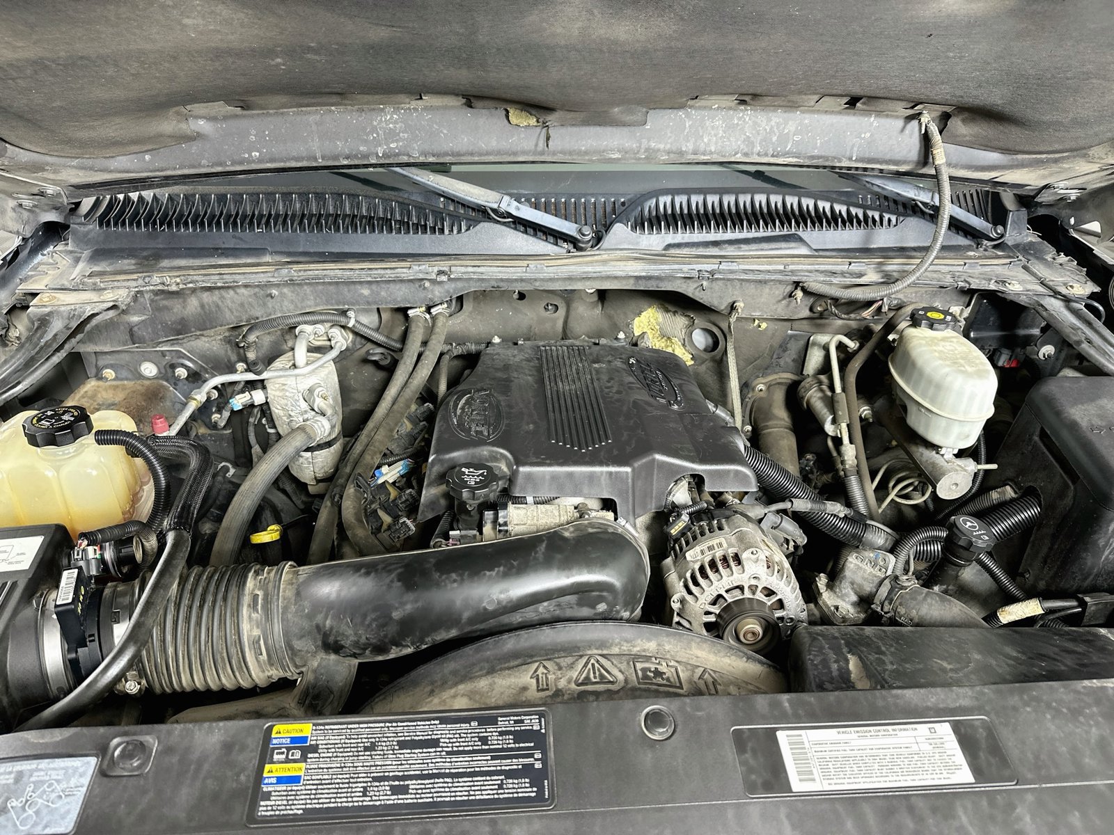 Used 2004 Chevrolet Silverado 2500 LT w/ Skid Plate Package AWD/4WD image 30