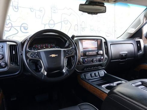 Used 2017 Chevrolet Silverado 1500 High Country image 48