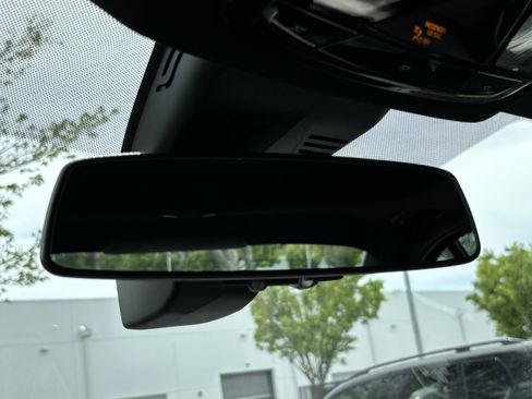Certified 2025 BMW 330i Sedan RWD image 27