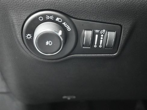 Used 2024 Jeep Compass Trailhawk AWD/4WD image 21