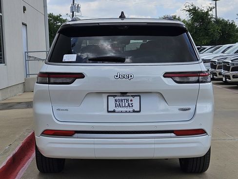 New 2026 Jeep Grand Cherokee L Summit AWD/4WD image 4