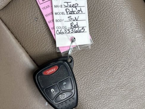 Used 2016 Jeep Patriot High Altitude image 38