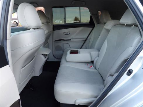 Used 2012 Toyota Venza AWD image 13