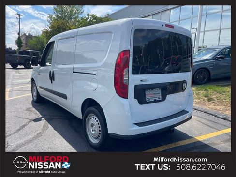 Used 2022 RAM ProMaster City Tradesman FWD image 3