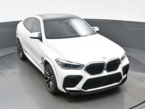 Used 2022 BMW X6 M w/ Executive Package image 44