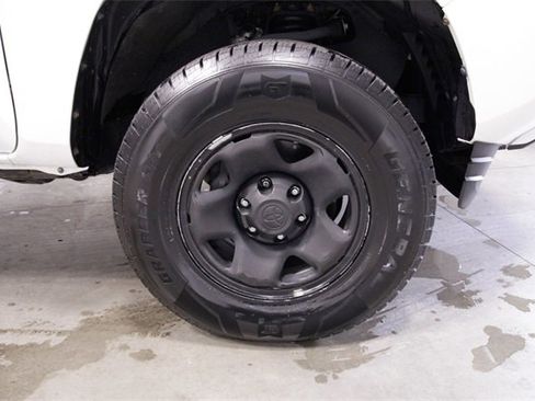 Used 2021 Toyota Tacoma SR image 12