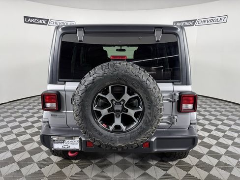 Used 2018 Jeep Wrangler Unlimited Rubicon w/ Cold Weather Group image 5