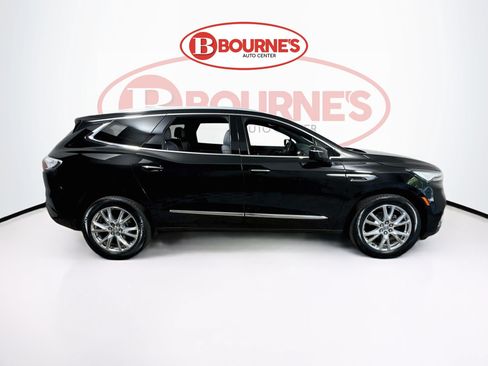 Used 2023 Buick Enclave Essence w/ Experience Buick Package AWD/4WD image 11