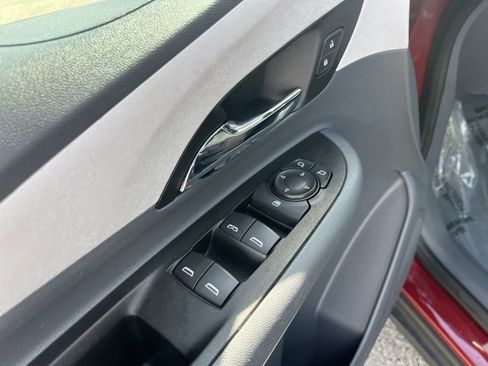 Used 2020 Chevrolet Bolt LT image 16