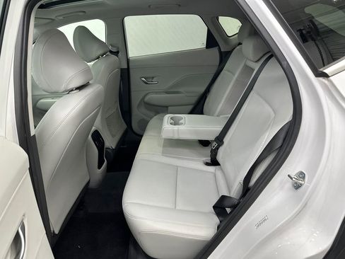 Used 2024 Hyundai Kona Limited image 22