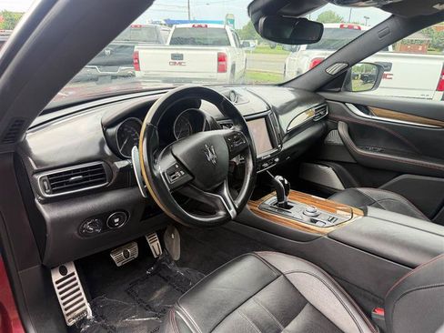Used 2018 Maserati Levante S GranSport AWD/4WD image 14