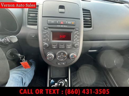 Used 2013 Kia Soul + image 23