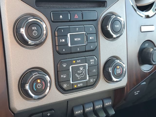 Used 2015 Ford F250 Lariat w/ Chrome Package AWD/4WD image 20