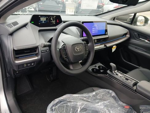 New 2026 Toyota Prius XLE image 5