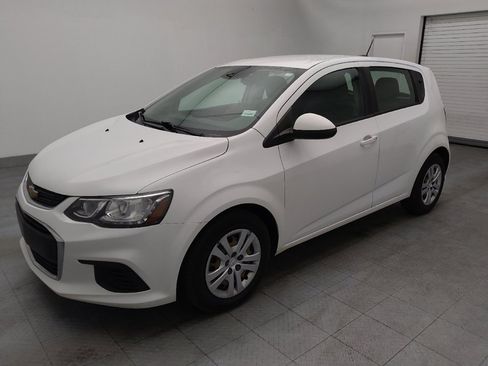 Used 2020 Chevrolet Sonic LT image 2