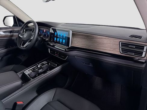 New 2026 Volkswagen Atlas SEL image 30