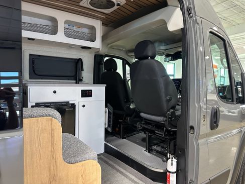 Used 2025 RAM ProMaster 1500 w/ Quick Order Package 22H SLT+ FWD image 11