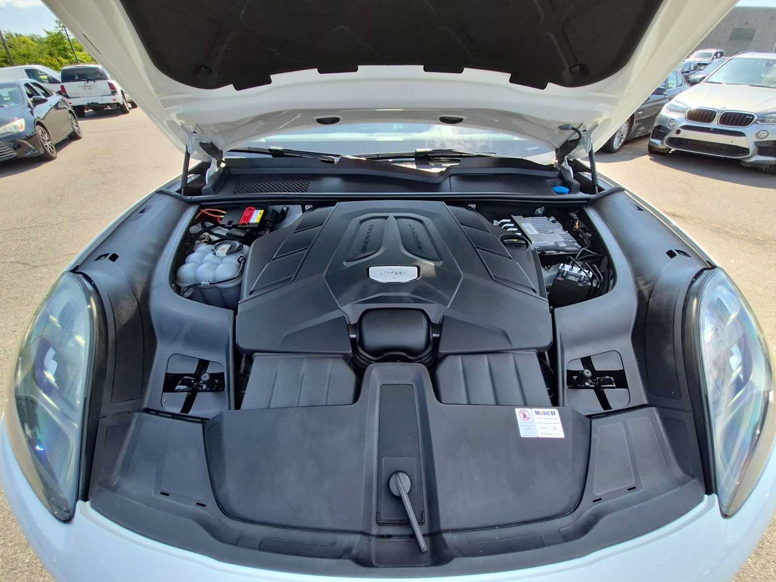 Used 2021 Porsche Cayenne S AWD/4WD image 15