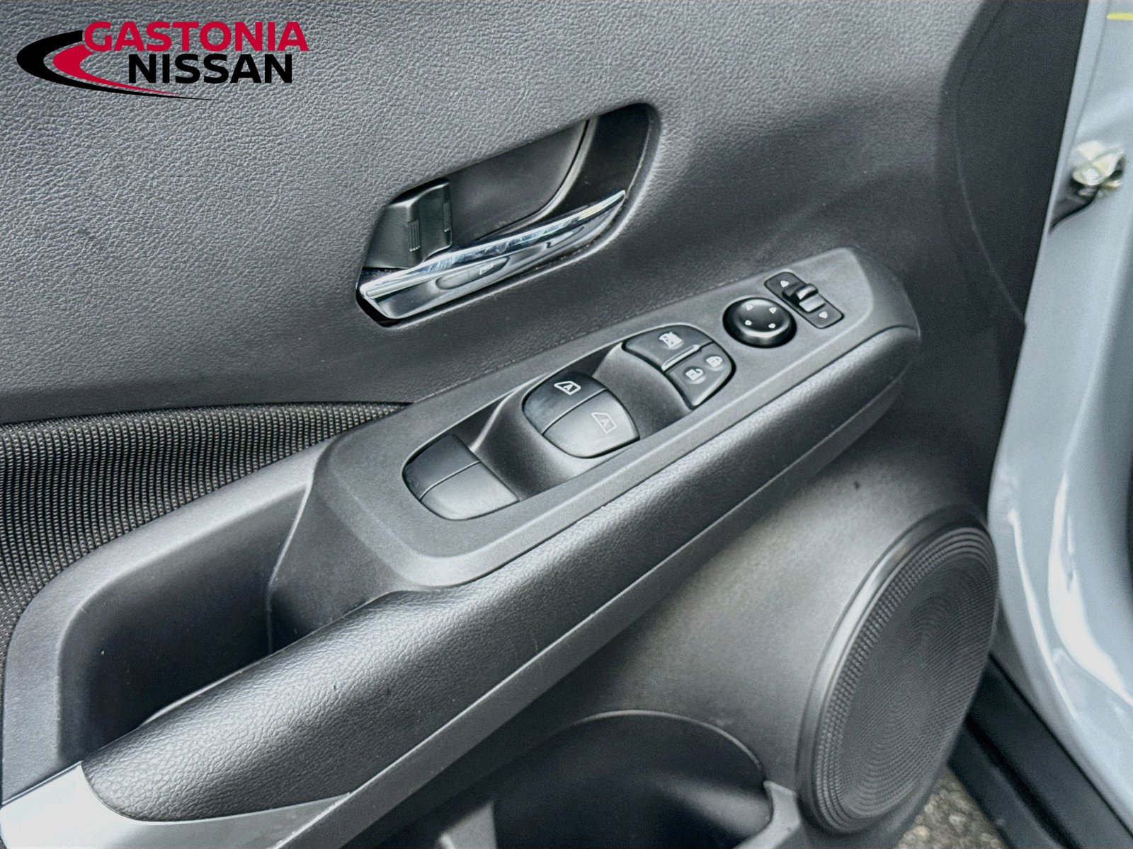 Used 2022 Nissan Kicks SV w/ Interior Electronics Package FWD image 22
