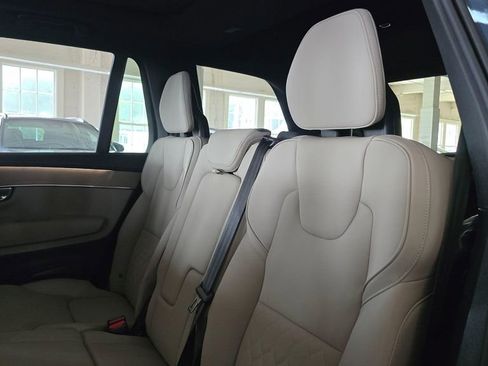 New 2026 Volvo XC90 T8 Plus w/ Protection Package Premier AWD/4WD image 17