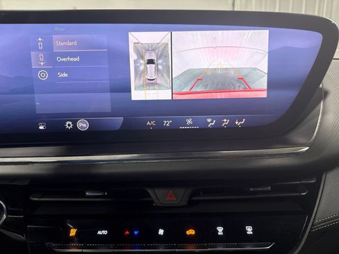 Used 2025 Buick Envision Preferred AWD/4WD image 27