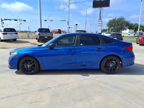 Used 2024 Honda Civic Sport image 4