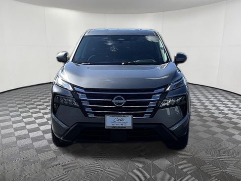 Used 2025 Nissan Rogue SV AWD/4WD image 2