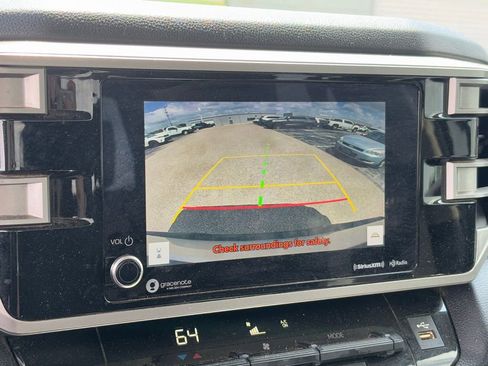 Used 2022 Toyota Tundra SR5 w/ SR5 Convenience Package image 10