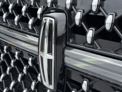 New 2026 Lincoln Navigator Black Label AWD/4WD image 15