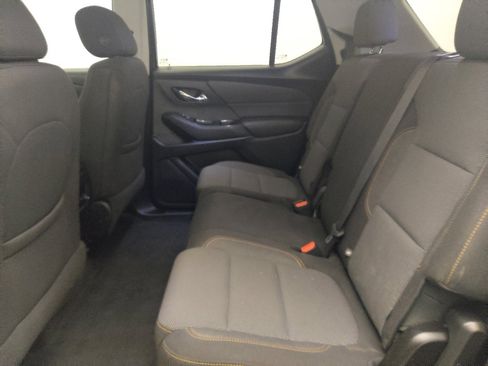 Used 2019 Chevrolet Traverse LT FWD image 18
