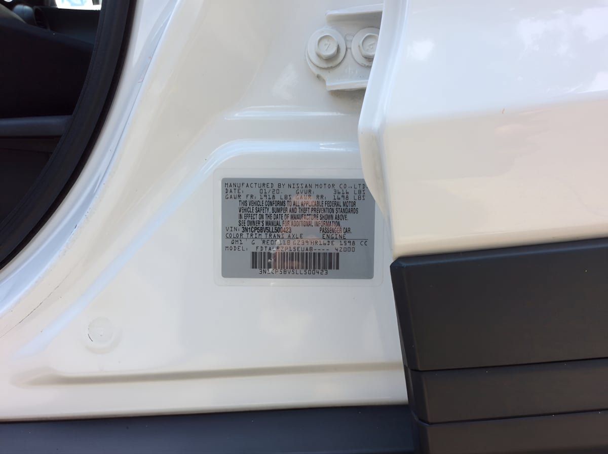 Used 2020 Nissan Kicks S FWD image 27