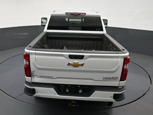 Used 2023 Chevrolet Silverado 2500 High Country w/ Z71 Off-Road Package AWD/4WD image 15