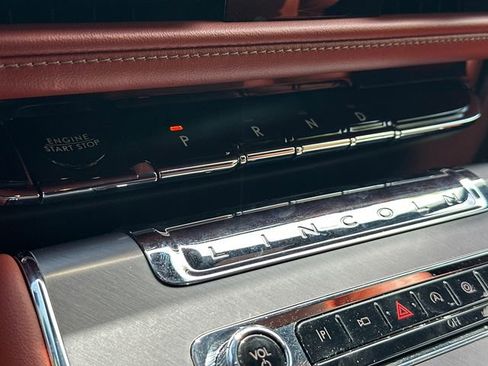 New 2026 Lincoln Aviator Reserve w/ Illumination Package RWD image 32